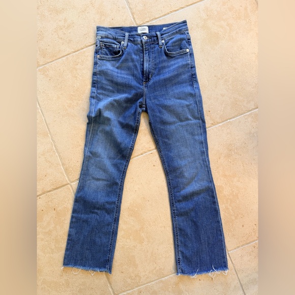 Citizens of Humanity Isola Mid-Rise Cropped Boot Cut Raw Hem Jeans - Picture 4 of 6